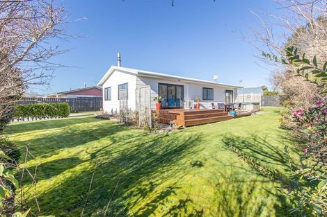 Photo of property in 22 Tawari Street, Inglewood, 4330