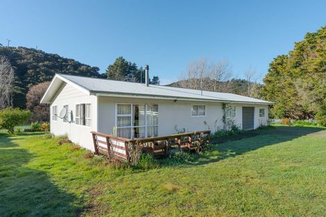 Photo of property in 5421 Masterton Castlepoint Road, Tinui, Masterton, 5889