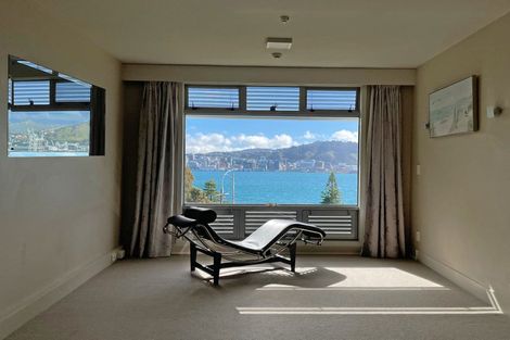 Photo of property in The Capital, 370 Oriental Parade, Oriental Bay, Wellington, 6011