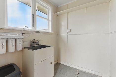 Photo of property in 11 Ward Street, Bulls, 4818