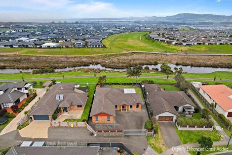 Photo of property in 31 Sarah Place, Papamoa Beach, Papamoa, 3118