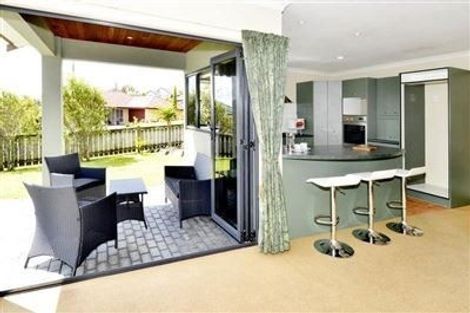 Photo of property in 23 Black Teal Close, Unsworth Heights, Auckland, 0632