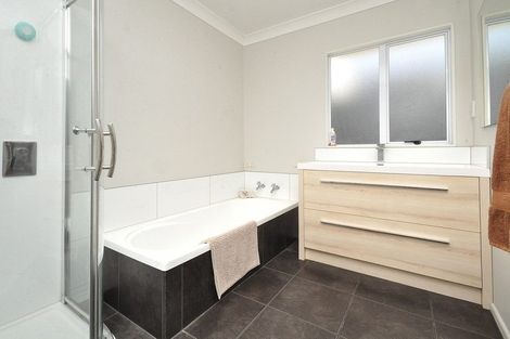 Photo of property in 3/840 Whangaparaoa Road, Manly, Whangaparaoa, 0930