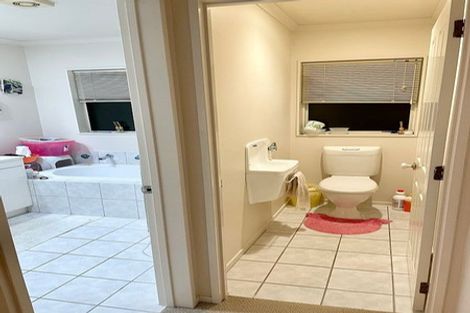 Photo of property in 28 Cantora Avenue, Northpark, Auckland, 2013