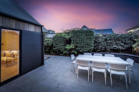 Photo of property in 2/15 Wai-iti Terrace, Burnside, Christchurch, 8053