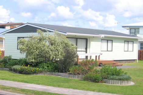 Photo of property in 323a Rangi Avenue, Whangamata, 3620