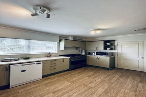 Photo of property in 8 Owens Road, Waiuku, 2123