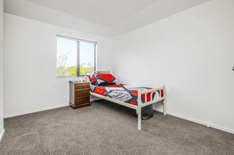 Photo of property in 3/2 Sunnydale Place, Oteha, Auckland, 0632