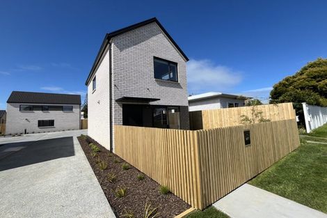 Photo of property in 1/3 Eskdale Road, Birkdale, Auckland, 0626