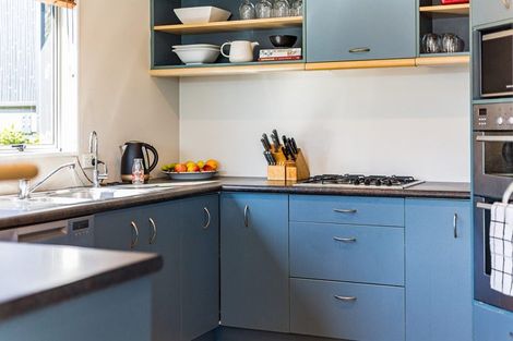 Photo of property in 81 Nevay Road, Miramar, Wellington, 6022