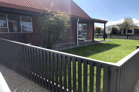 Photo of property in 141 Queenspark Drive, Parklands, Christchurch, 8083