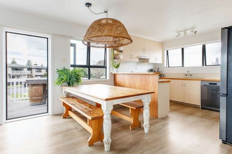 Photo of property in 1 Ohiwa Parade, Ohope, 3121