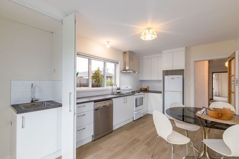 Photo of property in 27 Bourne Crescent, Papanui, Christchurch, 8053