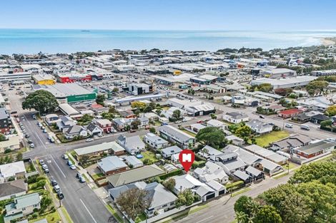 Photo of property in 87 Pendarves Street, New Plymouth, 4310