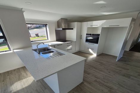 Photo of property in 310 Lakes Boulevard, Pyes Pa, Tauranga, 3112