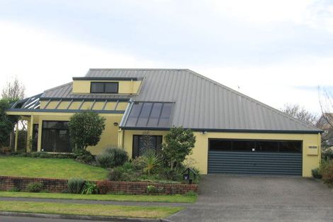 Photo of property in 10 Dallinger Street, St Andrews, Hamilton, 3200