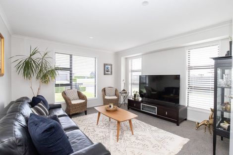 Photo of property in 5 Costello Drive, Ngatea, 3503