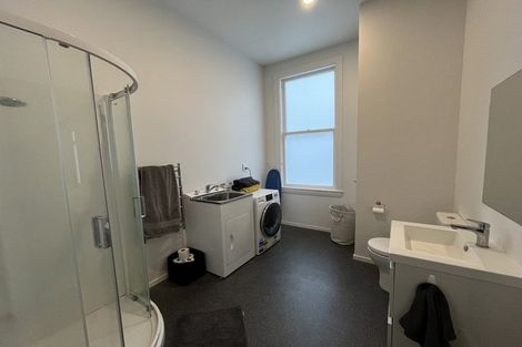 Photo of property in 2 Konini Road, Titirangi, Auckland, 0604