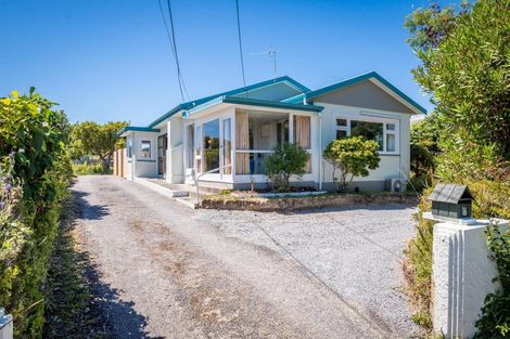 Photo of property in 16 Wharemauku Road, Raumati Beach, Paraparaumu, 5032