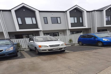 Photo of property in 1/66 Swanson Road, Henderson, Auckland, 0610