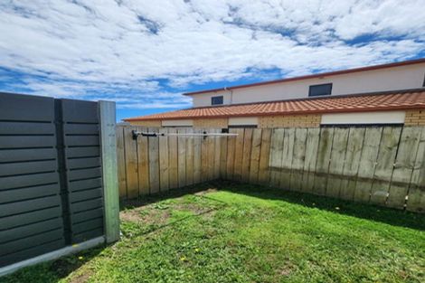 Photo of property in 128b Hutchinsons Road, Bucklands Beach, Auckland, 2014