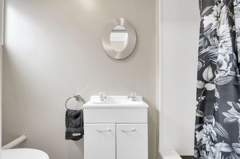 Photo of property in 170 Kawaha Point Road, Kawaha Point, Rotorua, 3010