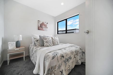 Photo of property in 11 Arapapa Road, Papakura, 2110