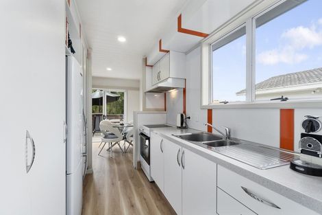 Photo of property in 1/227 Waitemata Drive, Ranui, Auckland, 0612