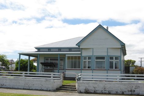 Photo of property in 125 Peel Street, Westport, 7825