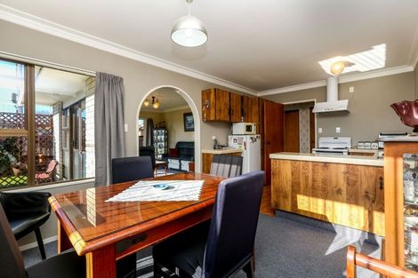 Photo of property in 1 Nursery Place, Westown, New Plymouth, 4310