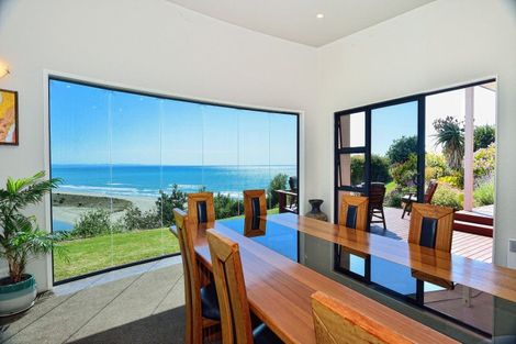 Photo of property in 225 Mahia East Coast Road, Mahia, 4198