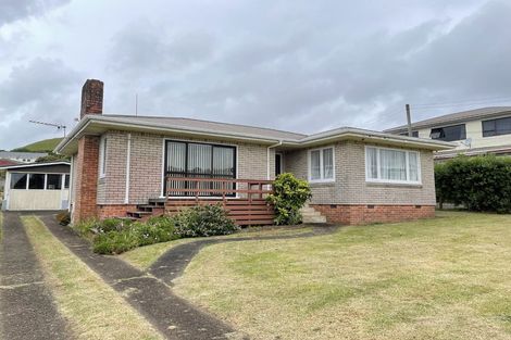 Photo of property in 111 Wallace Road, Mangere Bridge, Auckland, 2022