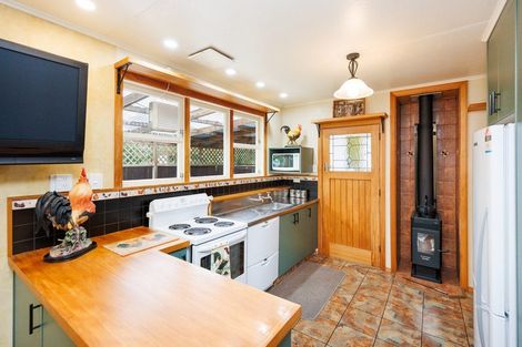 Photo of property in 2 Lind Street, Kimbolton, 4777