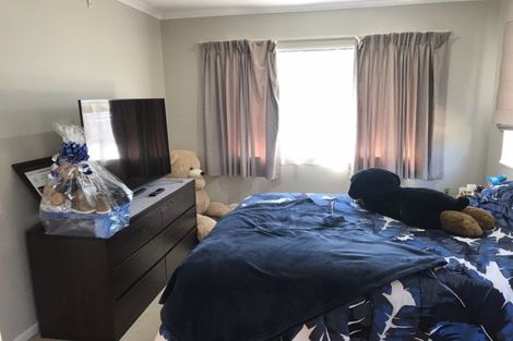 Photo of property in 36 Seresin Crescent, Flat Bush, Auckland, 2016