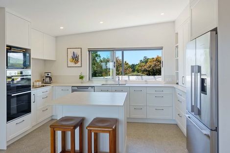 Photo of property in 104 Raukawa Road, Peka Peka, Waikanae, 5391