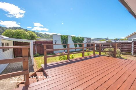 Photo of property in 25 California Drive, Totara Park, Upper Hutt, 5018