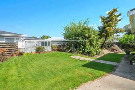 Photo of property in 11 Milton Street, Roslyn, Palmerston North, 4414