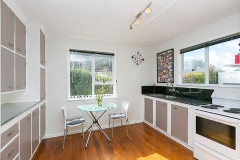 Photo of property in 7 Drake Street, Vogeltown, New Plymouth, 4310