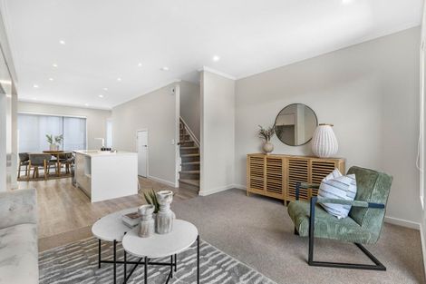 Photo of property in 5/35 Marine Parade, Hobsonville, Auckland, 0616