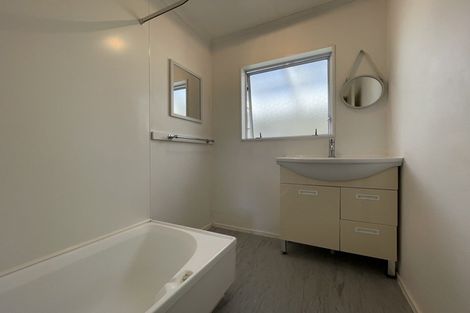 Photo of property in 5 Newton Place, Westbrook, Palmerston North, 4412