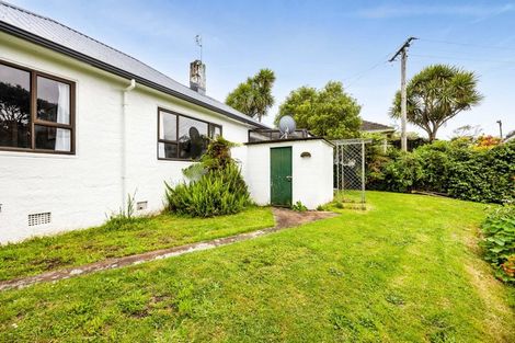Photo of property in 15 Wrantage Street, Westown, New Plymouth, 4310