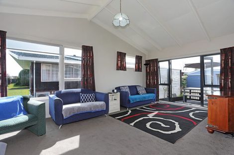 Photo of property in 15 Kennedy Avenue, Feilding, 4702