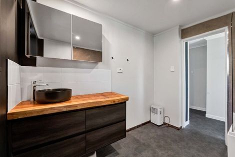 Photo of property in 263 Huatoki Street, Upper Vogeltown, New Plymouth, 4310