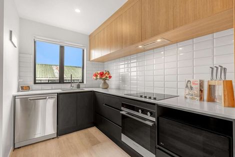 Photo of property in 12 Parenga Lane, Kumeu, 0810