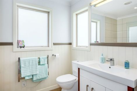 Photo of property in 13 Kepler Way, Aotea, Porirua, 5024