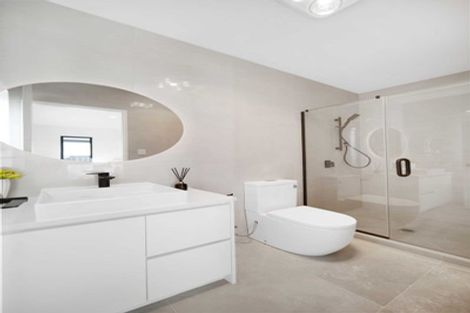 Photo of property in 9 Korowhiti Road, Clarks Beach, 2122