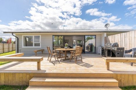 Photo of property in 8b Lee Place, Bader, Hamilton, 3206