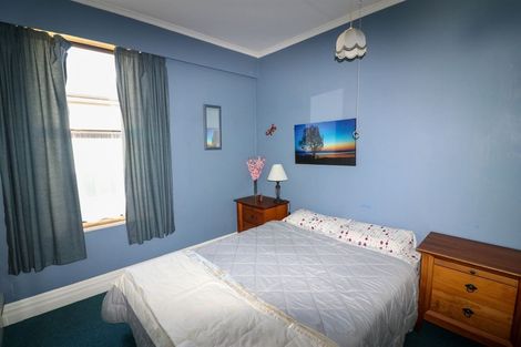 Photo of property in 10 Grant Street, Dannevirke, 4930