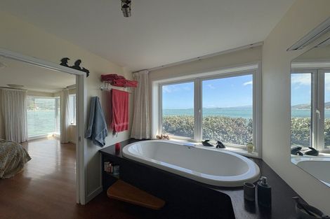 Photo of property in 603b Marine Drive, Days Bay, Lower Hutt, 5013
