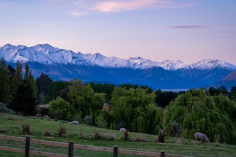 Photo of property in 56 Oak Lane, Wanaka, 9305